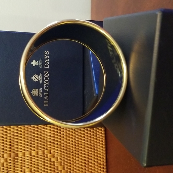 Halcyon Days Cuff Bangle bracelet - Picture 2 of 8